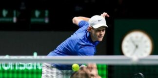 Australian Open, Sinner piega Khachanov e vola ai quarti