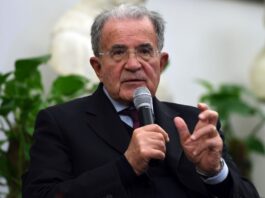 Ue, Prodi “Fare un referendum per superare voto all’unanimità”