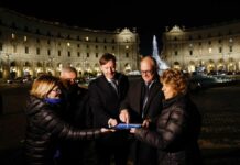 Roma, nuova illuminazione in Piazza della Repubblica