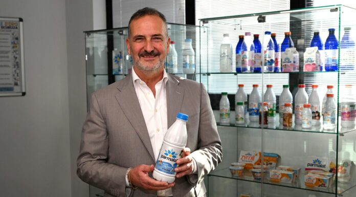Parmalat, in Italia prima bottiglia in plastica PET bianco riciclabile