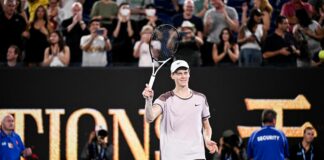 Sinner batte Djokovic e vola in finale a Melbourne