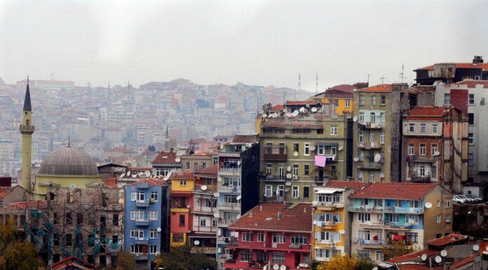 Attacco armato a chiesa cattolica a Istanbul, condanna di Tajani