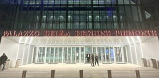 Piemonte, Palazzo Regione si illumina di arancione per vittoria Sinner