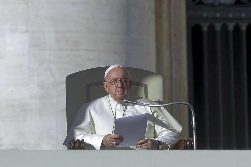 Papa “Troppi civili inermi vittime delle guerre”