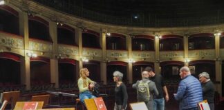 Beatrice Venezi torna a Palermo, prove con la Sinfonica