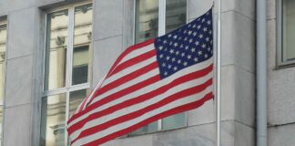 Emirati, concluso lo scambio di prigionieri tra Stati Uniti e Russia