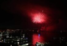Musica e fuochi d’artificio per l’arrivo del nuovo anno