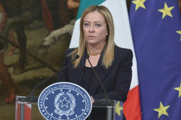 La Presidente del Consiglio riceve il Primo Ministro del Giappone