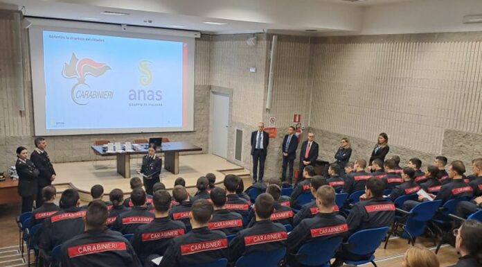 Gli allievi carabinieri a lezione di sicurezza stradale con Anas