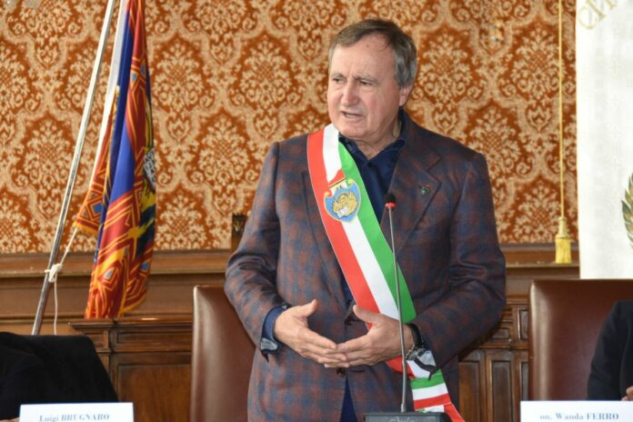 brugnaro_uffstampavenezia