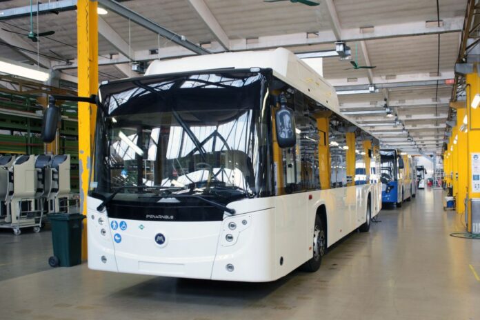 Visita del ministro del lavoro Andrea Orlando alla Industria Italiana Autobus