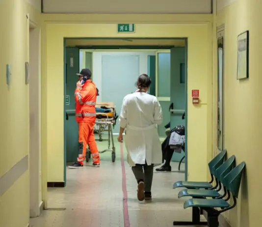 Bimba morta a Palermo, Firenze (Asp): “Nessun nuovo caso acclarato di difterite”. ISS conferma la positività al batterio del campione analizzato