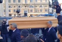 A Roma applausi e commozione per l’ultimo saluto a Sandra Milo