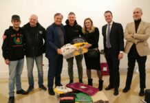 Dai tifosi della Curva Sud del Venezia capi di abbigliamento per i bisognosi