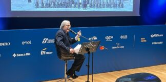 Sgarbi “Mi dimetto da sottosegretario”