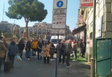 Catania, uomo colto da malore durante uscita Carrozza del Senato