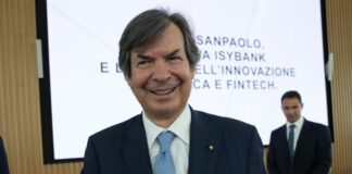 Intesa Sanpaolo, utile netto 2023 tocca i 7,7 mld di euro