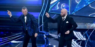 A Sanremo l’emozione di Allevi. Si balla con Travolta, Geolier in testa