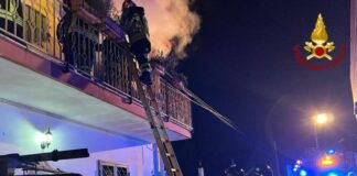 Esplosione in un appartamento nel Napoletano, muore coppia di anziani