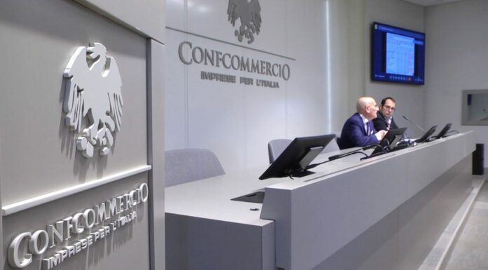 Dal 2012 persi oltre 111 mila negozi, ma il commercio resta vitale