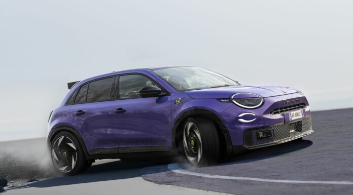 Abarth svela la nuova 600e, la più potente di sempre