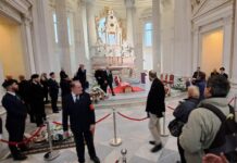 Aperta camera ardente di Vittorio Emanuele a Venaria