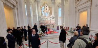 Aperta camera ardente di Vittorio Emanuele a Venaria