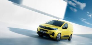 Guida più sicura su Opel Combo con i proiettori Intelli-Lux LED Matrix