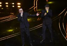 Sanremo, Geolier vince la serata delle cover. Tornano i Jalisse