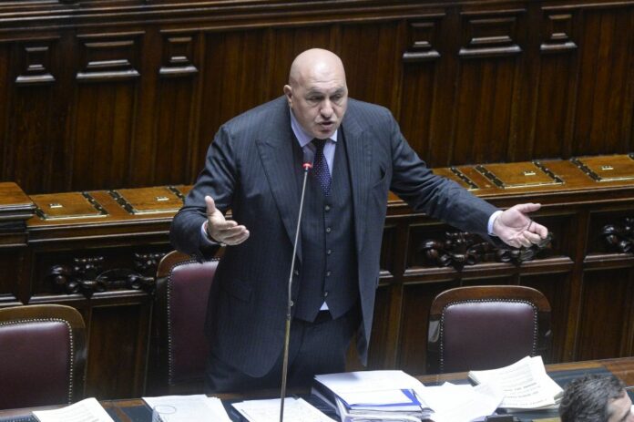 Camera dei Deputati Comunicazioni del ministro della Difesa sugli invii di armi all' Ucraina