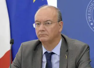Valditara “Per la prima volta la dispersione scolastica italiana è sotto la media UE” / Video