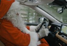 La miglior slitta di Babbo Natale è con tecnologia Nissan e-4orce