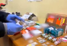 Farmaci illegali, Nas oscurano 79 siti web e arrestano 5 persone