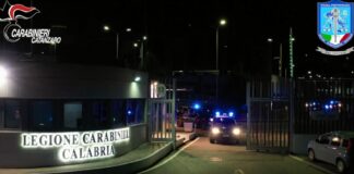 Droga e telefoni cellulari in carcere, 38 indagati a Catanzaro