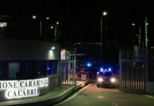 Droga e telefoni cellulari in carcere, 38 indagati a Catanzaro