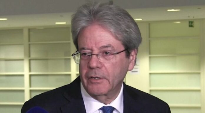Gentiloni “L’Europa ha evitato la recessione ma crescita bassa”