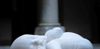 “Look Down”, l’arte di Jago al Palazzo Reale di Palermo