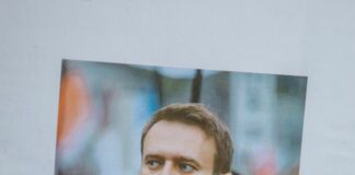 Malta, Navalny commemorated in front of the Russian embassy