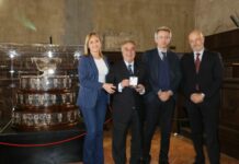 La Coppa Davis per tre giorni in mostra nella Sala dei Baroni a Napoli
