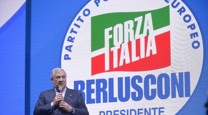 Forza Italia, Tajani eletto segretario nazionale