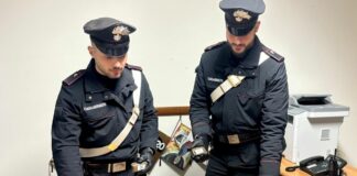 Sequestrati 11 chili di hashish, 20enne arrestato a Roma