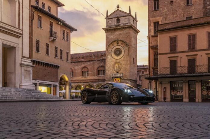PAGANI UTOPIA