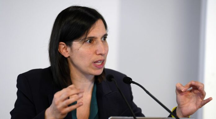 Schlein “Avvertite Meloni, il vento sta cambiando”