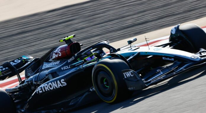 Hamilton il più veloce nel venerdì di libere in Bahrain