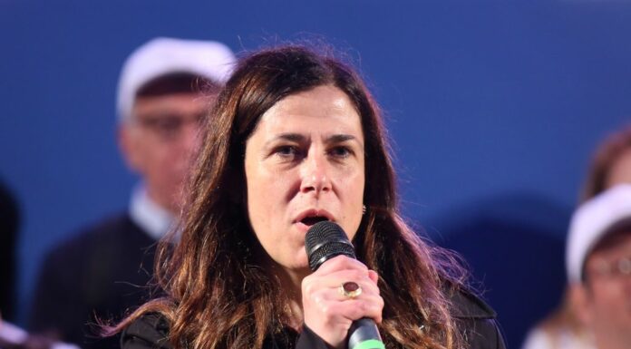 Todde firma decreto di convocazione del Consiglio regionale della Sardegna