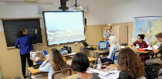 Insegnanti sotto stress da rientro e burn-out nella nuova rubrica Treccani