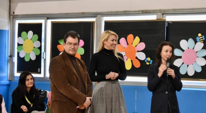 Primo appuntamento nelle scuole primarie del progetto “Viva le api”