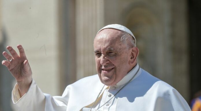 Papa “Il pericolo più brutto è l’ideologia del gender”