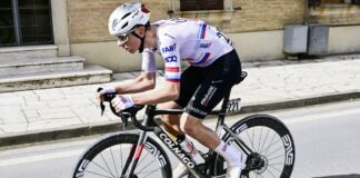 81 chilometri di gloria, Pogacar show alla Strade Bianche