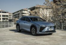 Lexus, nuova versione RZ a trazione anteriore